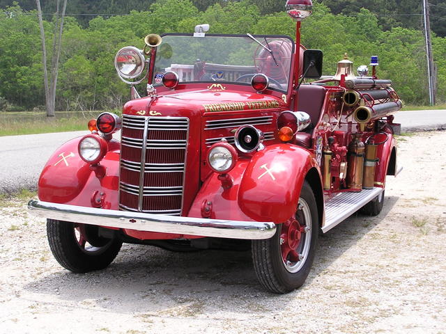 Willcox 1942 Mack 1 May 2008.JPG