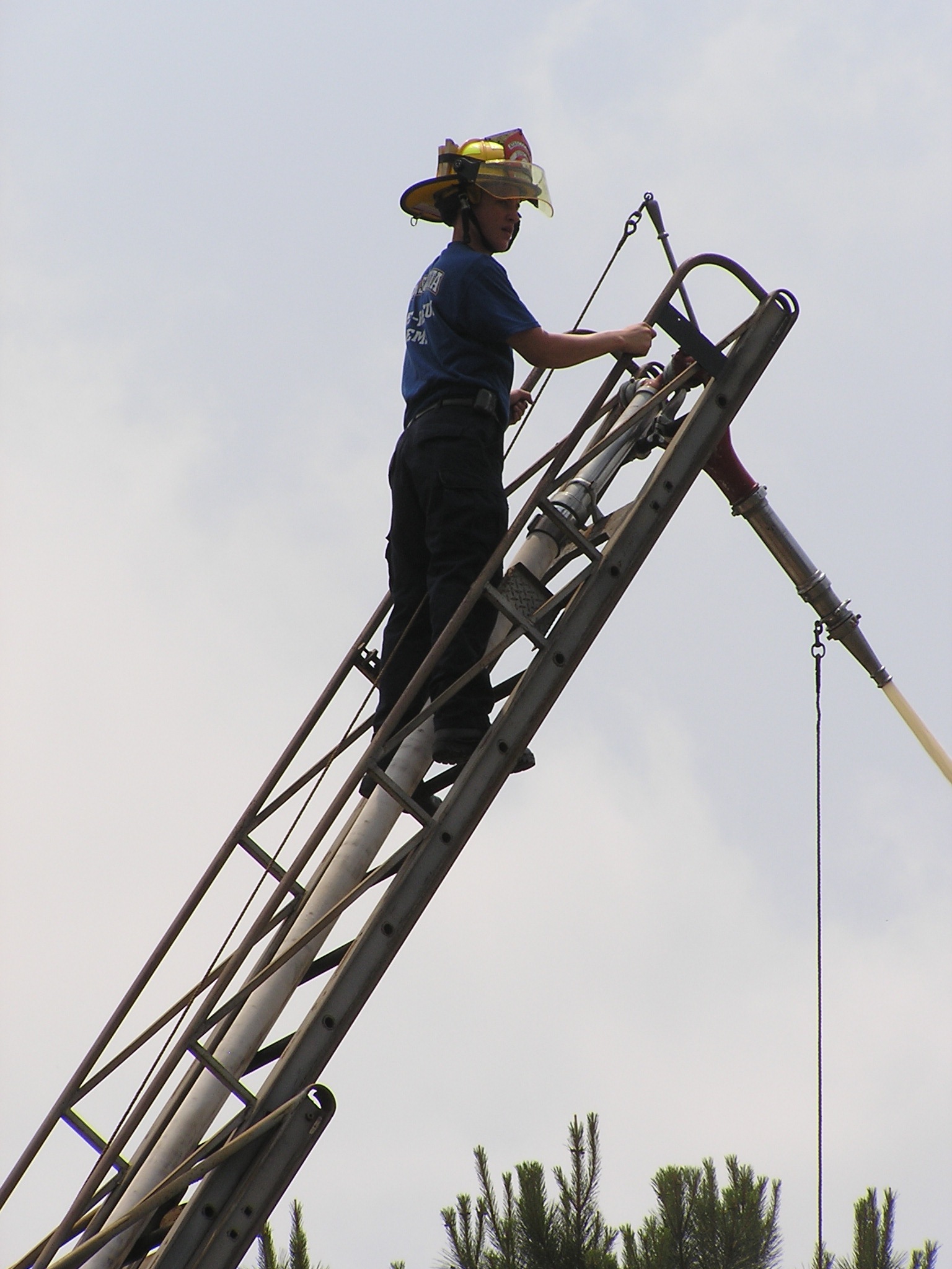 Aerial Pursuit 3 May 2008.JPG